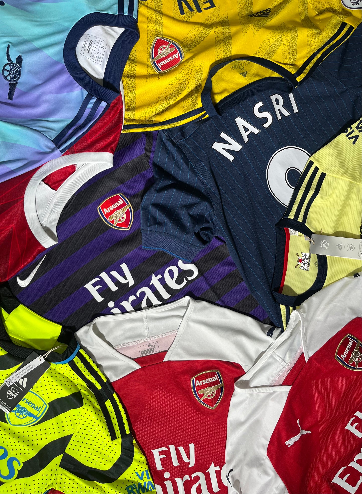 ARSENALBoxen (1 Arsenal trøje)