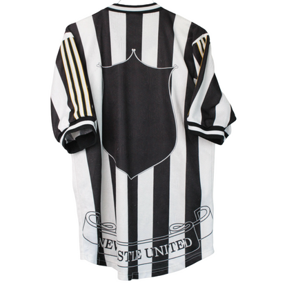 1997-1998 Newcastle Hjemme (God) S "Fitter medium"